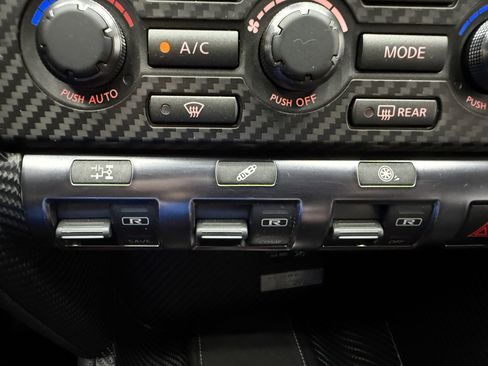 Used 2016 Nissan GT-R Black Edition AWD/4WD image 35