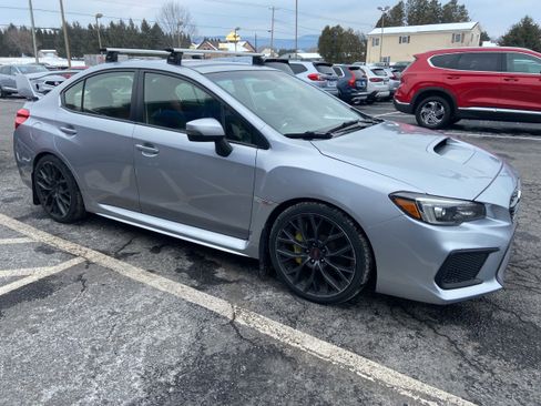 Used 2018 Subaru WRX STI image 8