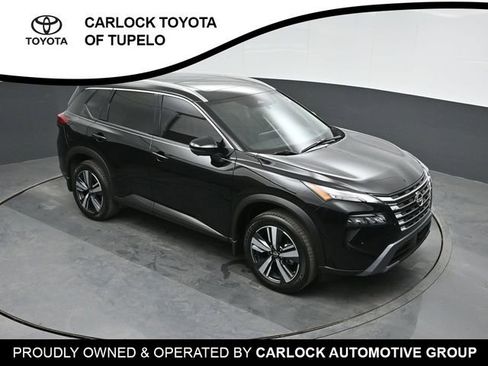 Used 2025 Nissan Rogue SL w/ SL Premium Package image 33