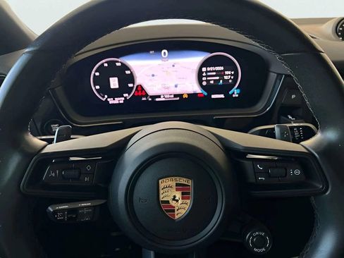 Used 2024 Porsche Cayenne Coupe image 18