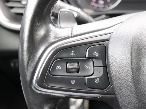 Used 2023 Buick Envision Preferred image 29