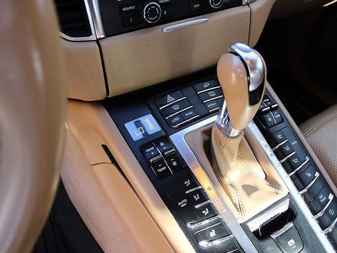 Used 2016 Porsche Macan S AWD/4WD image 12