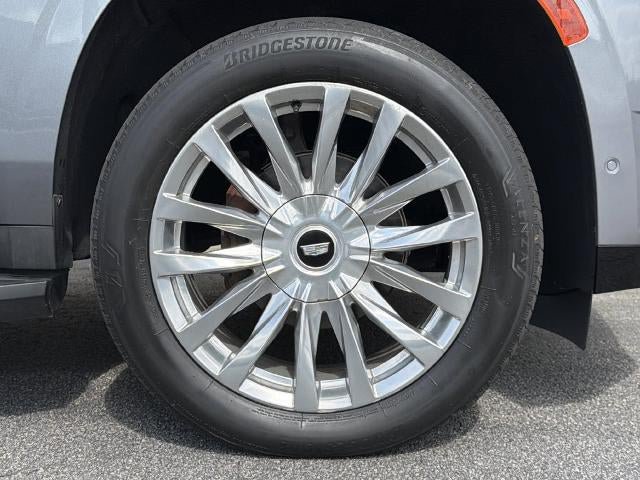 Certified 2022 Cadillac Escalade Premium Luxury AWD/4WD image 12