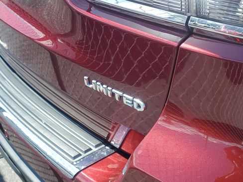 Used 2020 Jeep Grand Cherokee Limited w/ Trailer Tow Group IV AWD/4WD image 9