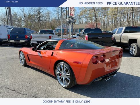 Used 2005 Chevrolet Corvette Coupe w/ Performance Handling Package image 4
