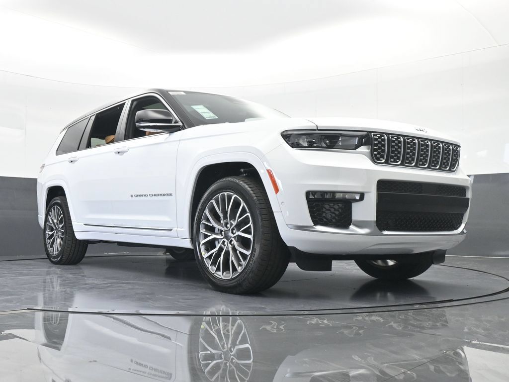 Used 2025 Jeep Grand Cherokee L Summit AWD/4WD image 62