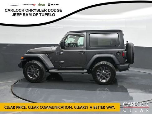 Used 2025 Jeep Wrangler Sport image 8