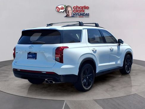 Used 2024 Hyundai Palisade Calligraphy FWD image 5