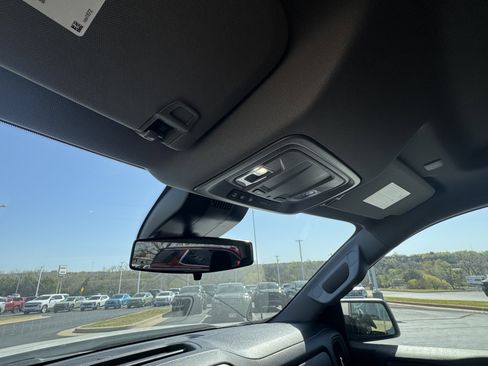 New 2025 Chevrolet Silverado 1500 Custom image 17