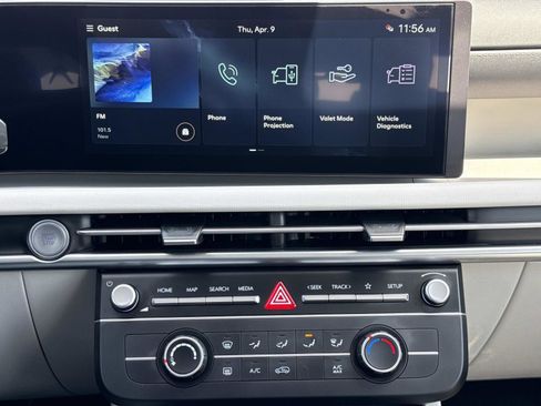 New 2026 Hyundai Tucson SE image 3