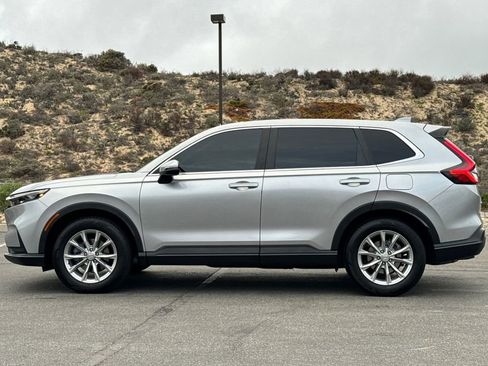 Used 2023 Honda CR-V EX image 6