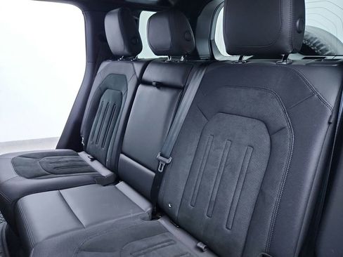 Used 2023 Land Rover Defender 110 V8 image 33