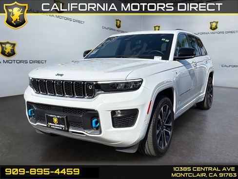 Used 2023 Jeep Grand Cherokee Overland w/ Advanced Protech Group III AWD/4WD image 1