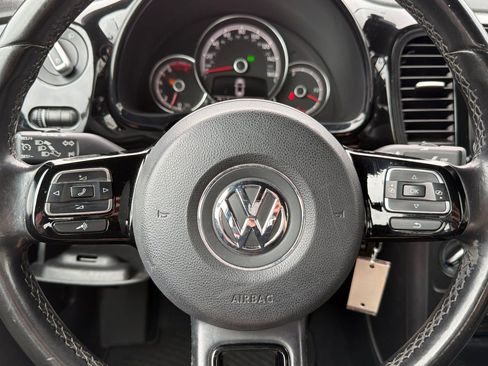 Used 2017 Volkswagen Beetle 1.8T S image 20