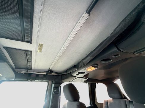 Used 2017 Jeep Wrangler Unlimited Sport w/ Connectivity Group image 21