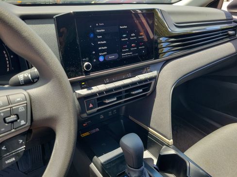 Used 2025 Toyota Camry LE w/ Convenience Package FWD image 24