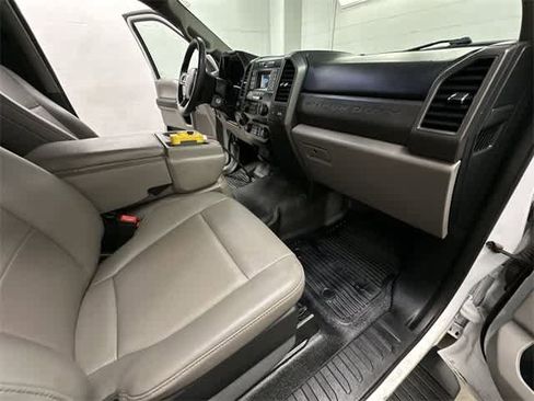 Used 2021 Ford F350 XL w/ Power Equipment Group image 17
