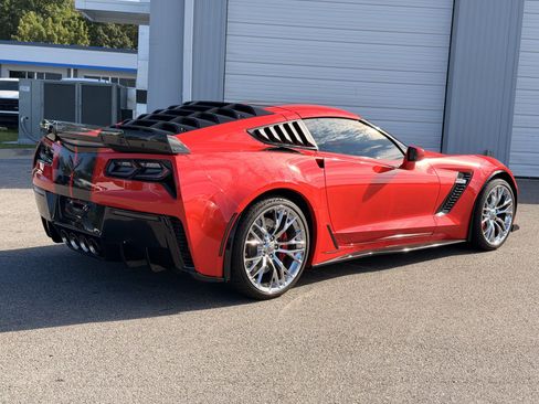 Used 2016 Chevrolet Corvette Z06 w/ 2LZ Preferred Equipment Group RWD image 12