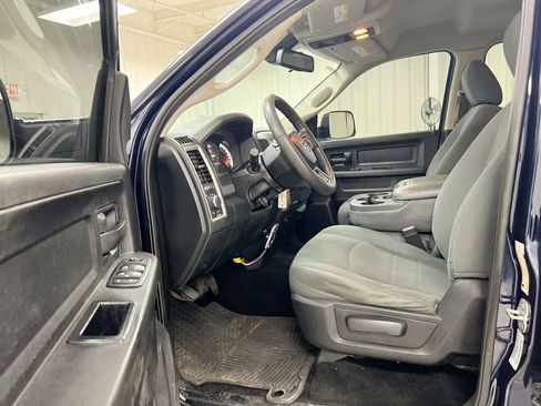 Used 2015 RAM 3500 Tradesman w/ Chrome Appearance Group image 13