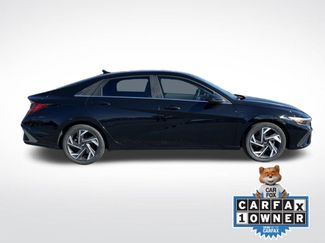 Used 2024 Hyundai Elantra SEL w/ Convenience Package video 2