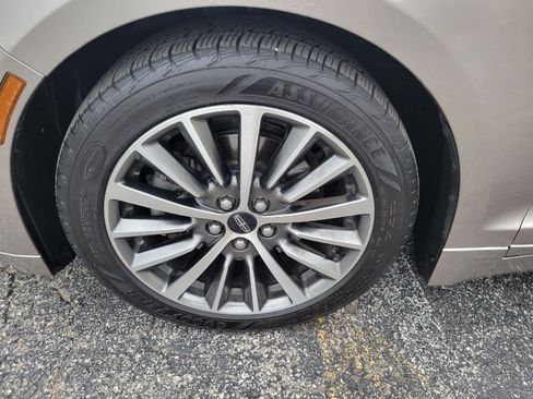 Used 2019 Lincoln MKZ Reserve FWD image 15