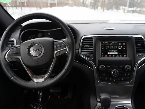 Used 2018 Jeep Grand Cherokee Limited w/ Trailer Tow Group IV image 12