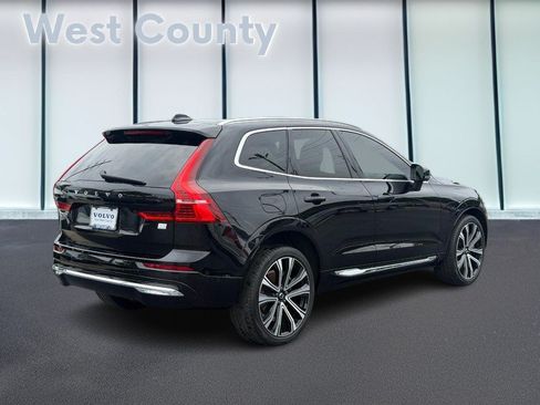 Certified 2023 Volvo XC60 T8 Ultimate AWD/4WD image 4