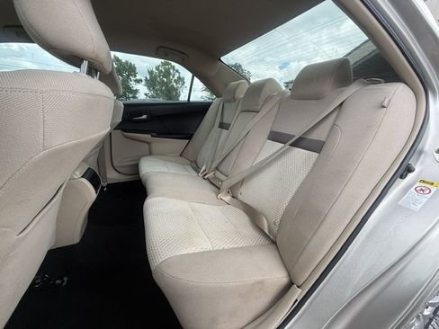 Used 2013 Toyota Camry FWD image 12