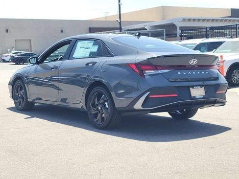 New 2026 Hyundai Elantra SEL Sport FWD image 3