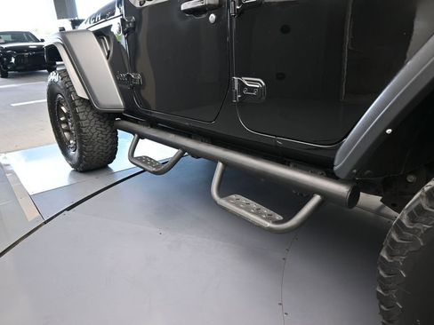 Used 2022 Jeep Wrangler Unlimited Sport w/ Xtreme Recon 35" Tire Package AWD/4WD image 30