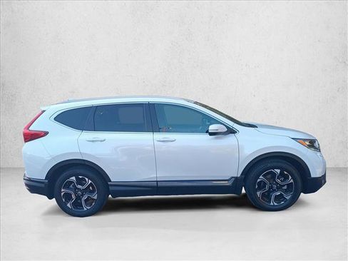Used 2019 Honda CR-V Touring image 4