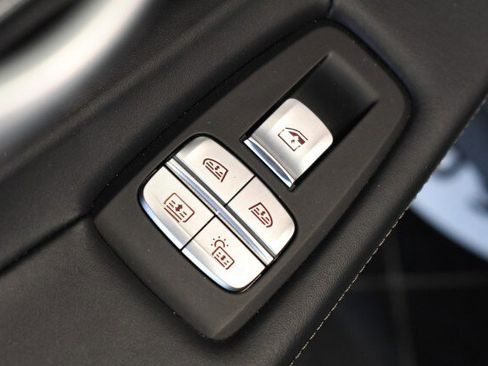 Used 2019 BMW 750i xDrive w/ Executive Package AWD/4WD image 22