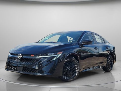 New 2026 Nissan Sentra SR image 2