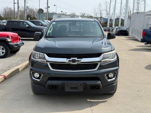 Used 2018 Chevrolet Colorado LT w/ LT Convenience Package image 3