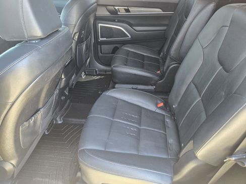 Used 2022 Kia Telluride EX w/ EX Premium Package FWD image 20