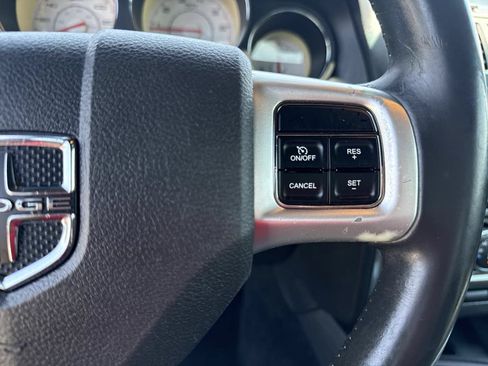Used 2013 Dodge Challenger SXT RWD image 29