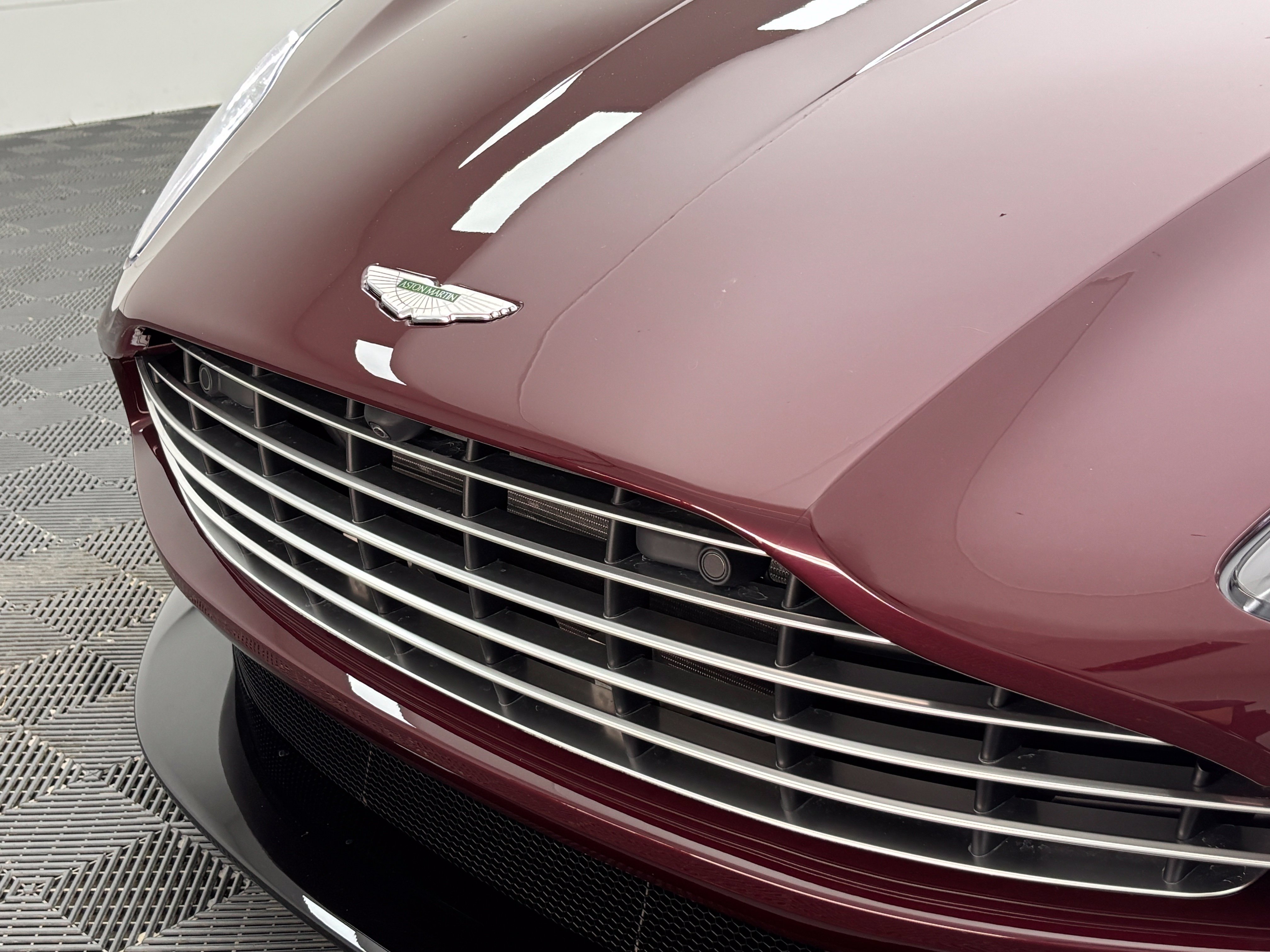 Used 2019 Aston Martin DB11 Volante RWD image 22