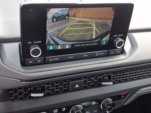 Used 2024 Honda Accord EX image 18