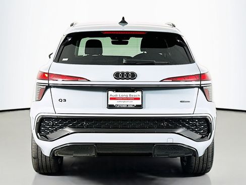 New 2026 Audi Q3 quattro 2.0T AWD/4WD image 3