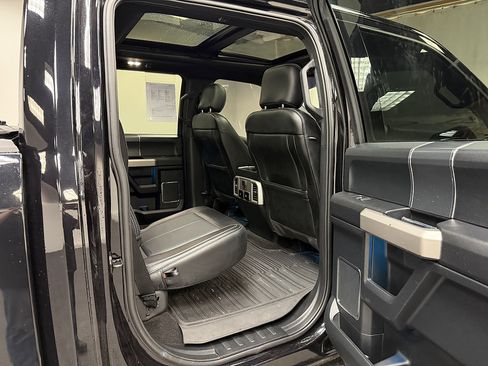 Used 2020 Ford F150 Lariat w/ Equipment Group 502A Luxury AWD/4WD image 12