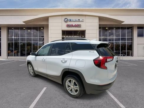 Certified 2023 GMC Terrain SLE w/ Driver Convenience Package FWD image 10