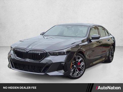 Used 2026 BMW i5 M60 w/ M Sport Package RWD image 1