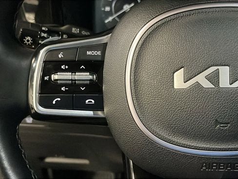 Used 2023 Kia Sorento SX AWD/4WD image 12