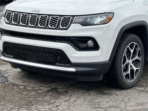 Used 2024 Jeep Compass Limited AWD/4WD image 8