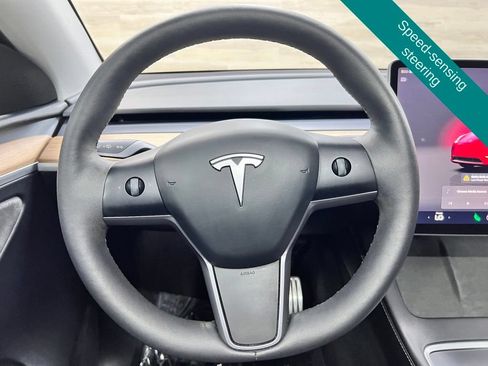 Used 2024 Tesla Model Y Performance AWD/4WD image 4