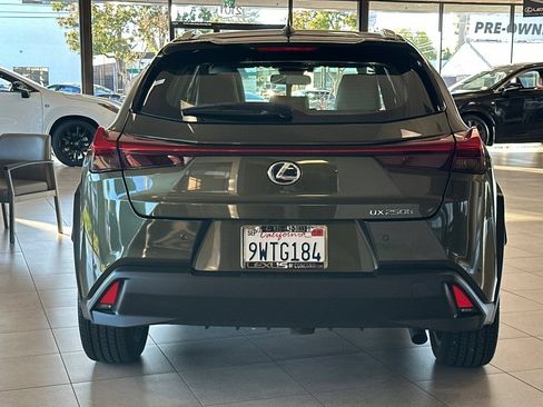 Used 2021 Lexus UX 250h w/ Accessory Package (Z2) AWD/4WD image 5