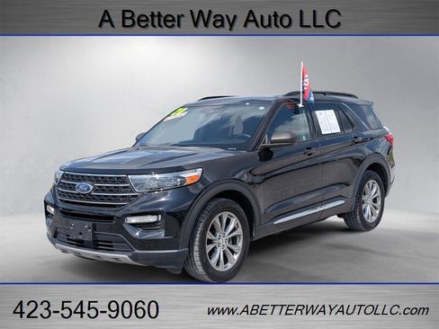 Used 2020 Ford Explorer XLT w/ Equipment Group 202A AWD/4WD image 2