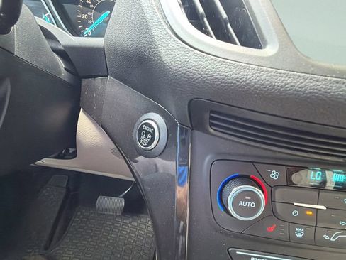 Used 2017 Ford Escape Titanium FWD image 26