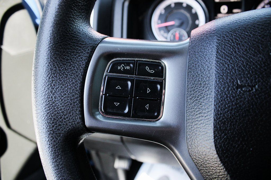 Used 2021 RAM 1500 Classic SLT AWD/4WD image 20