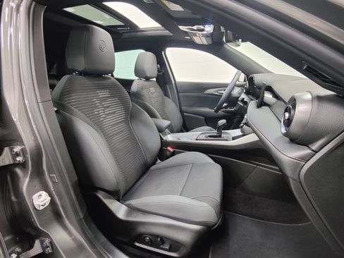 Used 2025 Alfa Romeo Tonale image 4